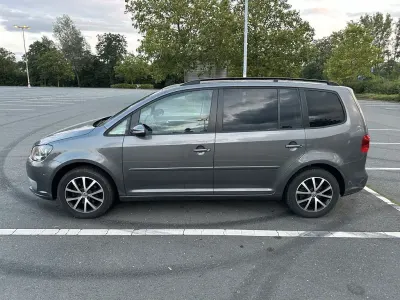 Gebraucht VW Touran 140 PS (102 kW) 2011 Schwarz Van / Kleinbus