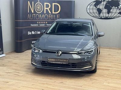 Gebraucht VW Golf VIII Active 150 PS (110 kW) 2023 Delfingrau metallic (metallic) Limousine
