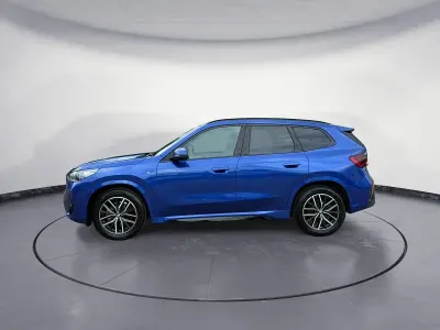 Usado BMW X1 M Sport 163 HP (119 kW) 2025 Azul SUV