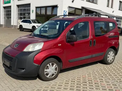 Gebraucht Peugeot Bipper 73 PS (53 kW) 2010 Rot Van / Kleinbus