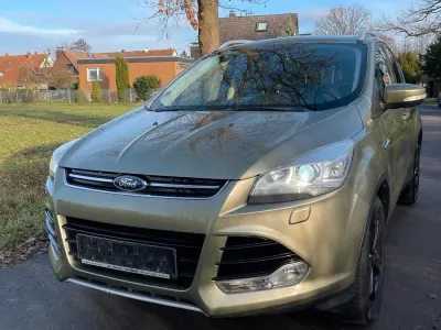 Gebraucht Ford Kuga 2013 Grün SUV