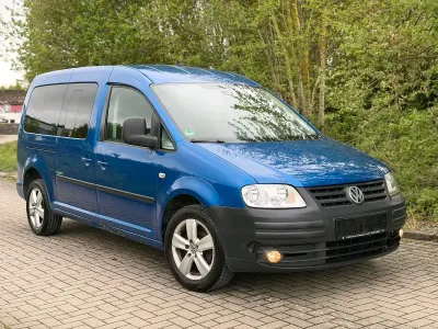 Używany VW Caddy Maxi Team 140 KM (102 kW) 2010 Brązowy Minivan