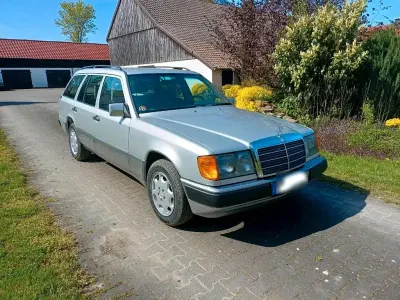 Gebraucht Mercedes 250 90 PS (66 kW) 1993 Silber Kombi