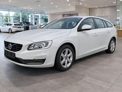 Gebraucht Volvo V60 122 PS (89 kW) 2016 Weiß Kombi