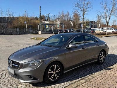 Gebraucht Mercedes CLA200 156 PS (114 kW) 2013 Grau Limousine