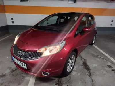 Gebraucht Nissan Note Acenta 80 PS (58 kW) 2013 Force red perle (metallic) Kleinwagen
