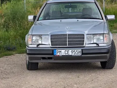 Gebraucht Mercedes 300 179 PS (131 kW) 1987 Grau Limousine