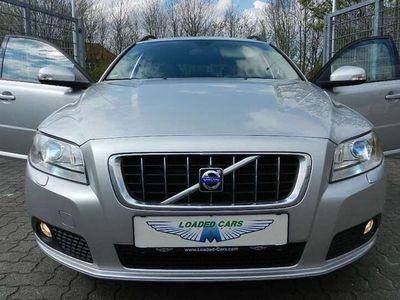 gebraucht Volvo V70 D5 PREMIUM-Sound/2.Hd /8 x Alufelgen + AHK / Navi