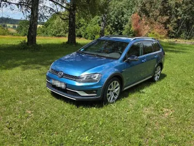 Gebraucht VW Golf Alltrack 184 PS (135 kW) 2016 Blau Kombi