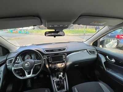 Gebraucht Nissan Qashqai 140 PS (102 kW) 2019 Grau SUV
