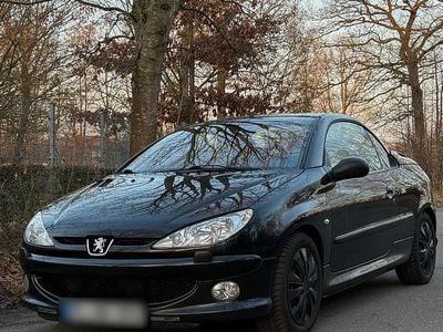 Gebraucht Peugeot 206 CC 106 PS (77 kW) 2006 Schwarz Cabrio