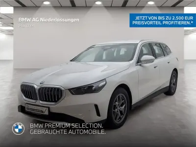 Gebraucht BMW 520 Sport Line 197 PS (144 kW) 2025 Weiß Kombi
