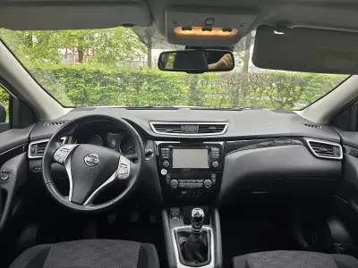 Gebraucht Nissan Qashqai 116 PS (85 kW) 2016 Weiß SUV