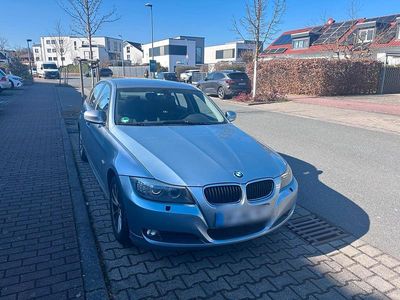 Gebraucht BMW 318 143 PS (105 kW) 2008 Silber Limousine