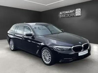 Gebraucht BMW 530e Sport Line 292 PS (214 kW) 2022 Schwarz Limousine