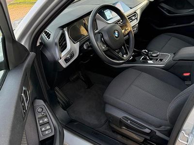 Gebraucht BMW 118 Performance 150 PS (110 kW) 2020 Silber Kleinwagen