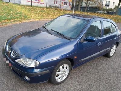 Gebraucht 2002 Renault Mégane Limousine | 2.600 €