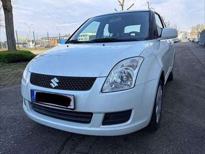 Gebraucht Suzuki Swift Comfort 92 PS (67 kW) 2010 Weiß Kleinwagen
