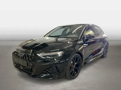 Neu Audi RS3 Ambiente 400 PS (294 kW) 2026 Mythosschwarz Limousine