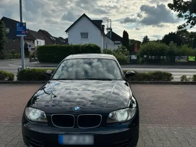Gebraucht BMW 123 Coupé Sport Line 204 PS (150 kW) 2008 Schwarz Coupé
