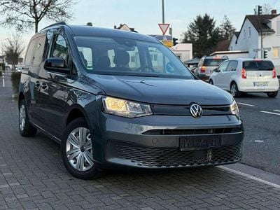 Indiumgrau metallic Gebraucht 2024 VW Caddy Basis Van / Kleinbus | 29.500 € (Guter Preis)