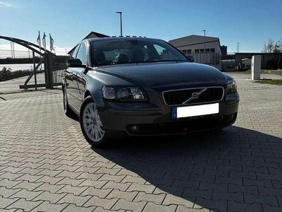 Second-hand Volvo S40 Summum 140 CP (102 kW) 2004 Gri Berlinǎ