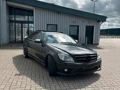 Second-hand Mercedes C320 224 CP (164 kW) 2007 Negru Berlinǎ