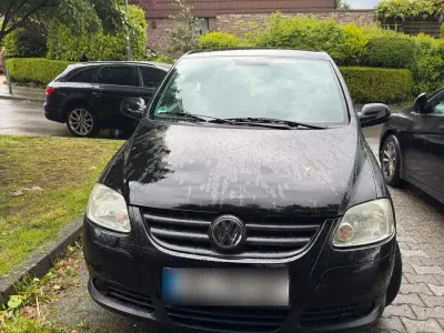 Używany VW Fox 2005 Czarny Hatchback