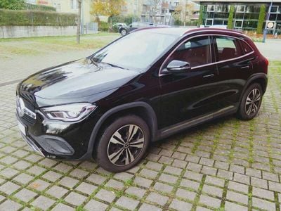 Mercedes GLA250