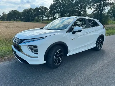 Gebraucht Mitsubishi Eclipse Cross Select 188 PS (138 kW) 2022 Weiß SUV