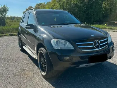 Gebraucht Mercedes ML280 190 PS (139 kW) 2008 Schwarz SUV