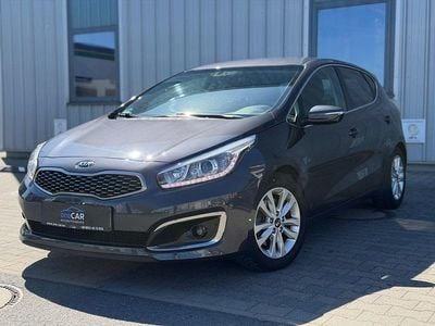 Używany Kia Ceed Spirit 135 KM (99 kW) 2017 Szary Hatchback