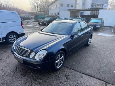 Blau Gebraucht 2005 Mercedes E200 Limousine | 4.250 € (Fairer Preis)