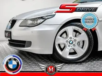 Gebraucht BMW 530 Advantage 235 PS (172 kW) 2007 Silber Kombi
