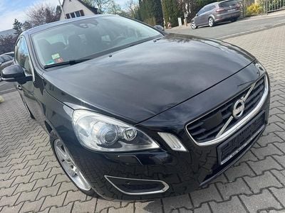 Begagnad Volvo S60 Momentum 165 HK (121 kW) 2013 Svart Sedan