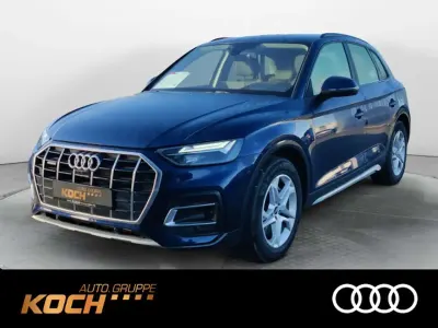 Używany Audi Q5 Ambiente 301 KM (221 kW) 2022 Niebieski SUV