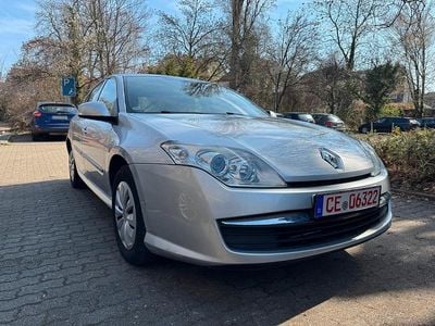 Gebraucht Renault Laguna III Expression 110 PS (80 kW) 2010 Silber Limousine