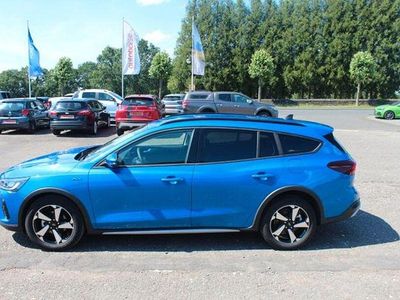 Gebraucht Ford Focus Active X 155 PS (114 kW) 2023 Blau Limousine