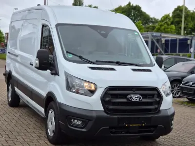 Gebraucht Ford Transit 131 PS (96 kW) 2025 Weiß Van / Kleinbus