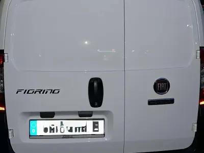 Gebraucht Fiat Fiorino 77 PS (56 kW) 2018 Weiß Van / Kleinbus