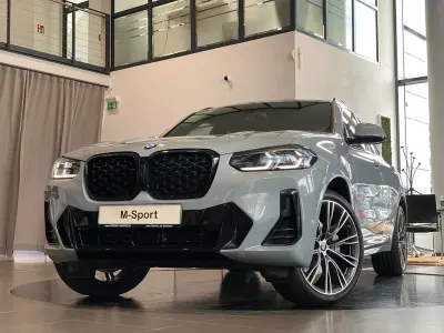 Gebraucht BMW X4 M Sport 245 PS (180 kW) 2023 Grau SUV
