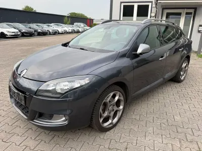 Gebraucht Renault Mégane GrandTour Bose Edition 160 PS (117 kW) 2011 Grau Kombi