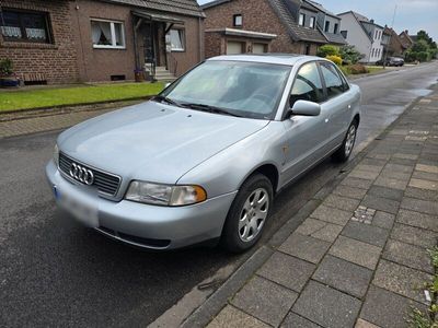 gebraucht Audi A4 1.6 -