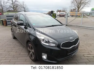 Gebraucht Kia Carens Spirit 136 PS (100 kW) 2014 Schwarz Van / Kleinbus