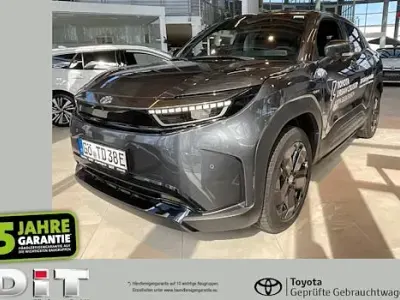 Nouă Toyota Urban Cruiser Lounge 127 kW (174 CP) 2026 Gri SUV