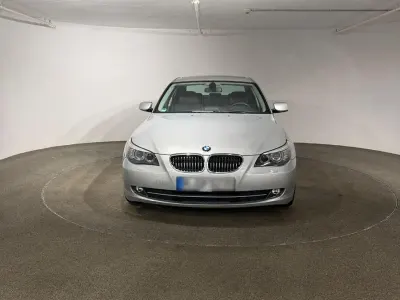 Brugt BMW 523 190 HK (139 kW) 2007 Sølv Sedan