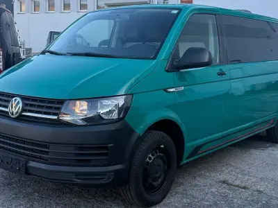 Gebraucht VW Caravelle 150 PS (110 kW) 2015 Grün Van
