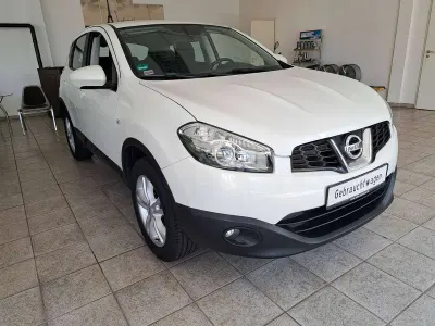Gebraucht Nissan Qashqai 117 PS (86 kW) 2014 Brilliant white (m) SUV