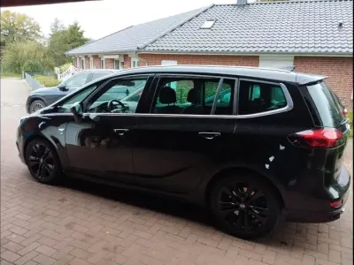 Gebraucht Opel Zafira Business Edition 170 PS (125 kW) 2017 Schwarz Van / Kleinbus