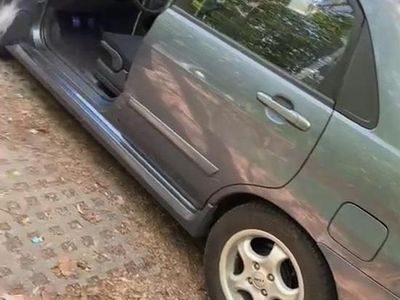 Suzuki Liana